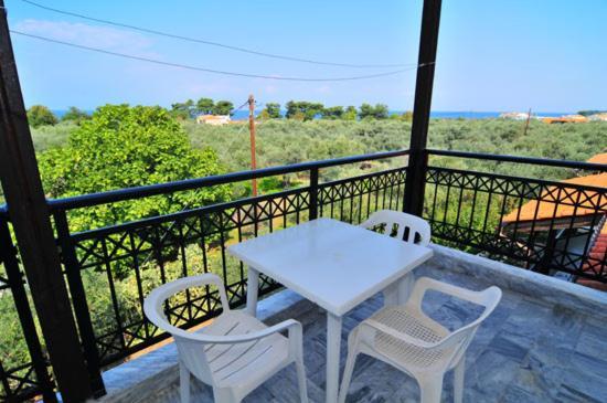 Hotel Coral Skala Rachoni  Exterior photo